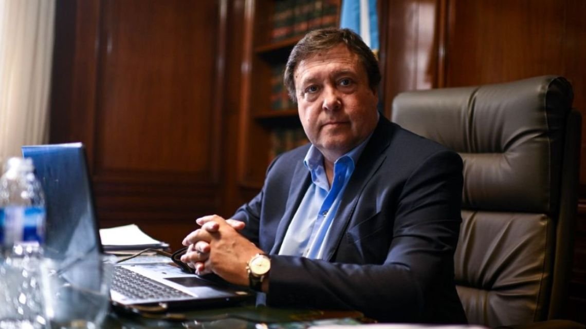 Ofrecen sueldos superiores de los 3,5 millones de pesos en Río Negro