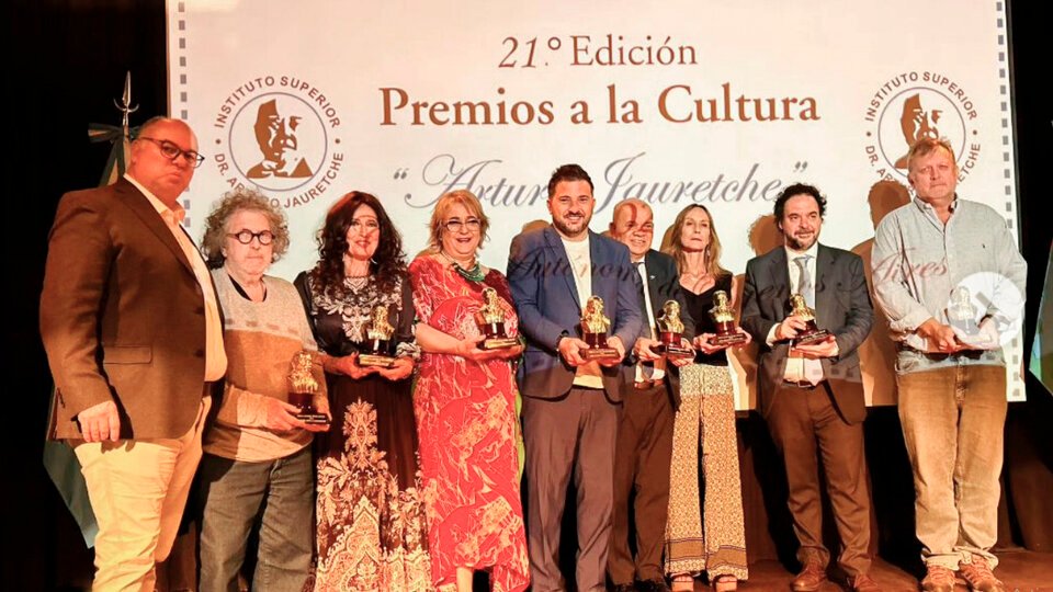Premios Jauretche al desempeño cultural