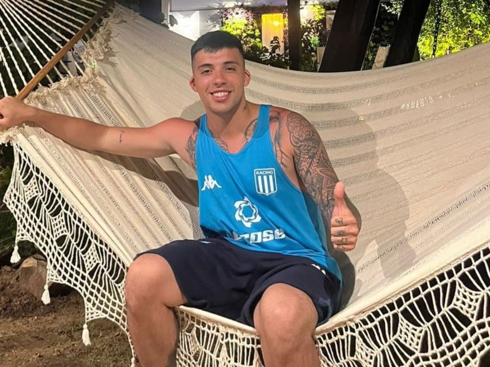 Quién era el hincha de Racing que murió tras un choque en la Panamericana cuando volvía de Paraguay: "Nunca lo vi tan feliz"