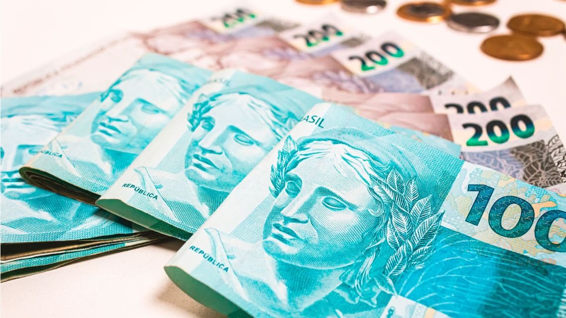 Real hoy y real blue hoy, en VIVO: el minuto a minuto de la cotización de este viernes 15 de noviembre de 2024