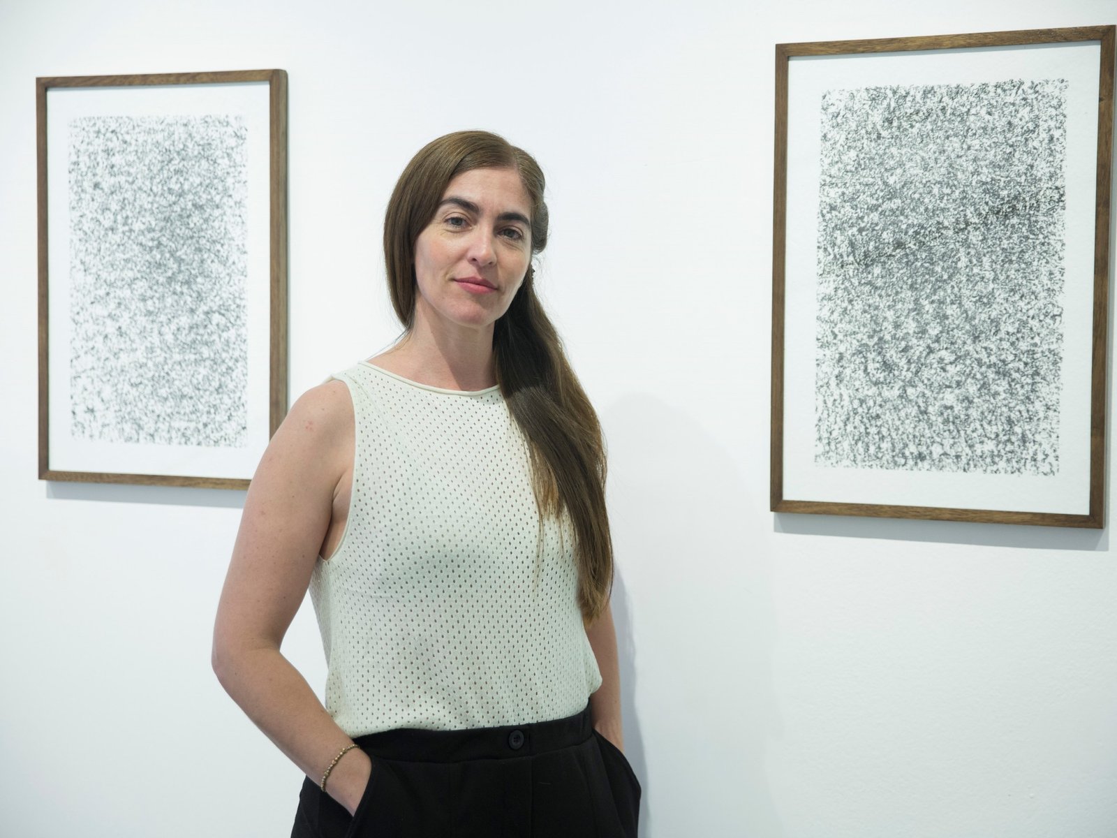 Roxana Ramos reinterpreta oficios familiares y el paisaje andino en su arte
