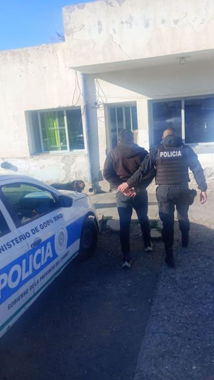 Tenía un pedido de captura desde Caleta Olivia y lo detuvieron en Comodoro