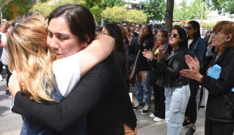Trelew: liberaron a la maestra acusada de abuso por padres de dos alumnos suyos: ¿se está por probar una falsa denuncia?