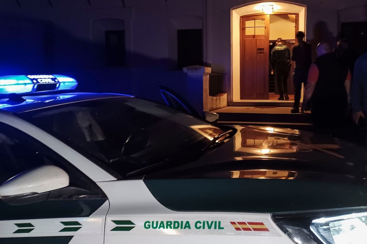 Un hombre hiere a cuatro frailes en un convento de Valencia al grito de “soy Jesucristo” | España