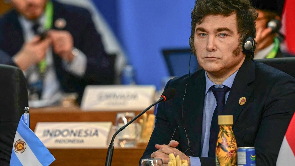 Un saludo frío para Orsi y un viaje a Montevideo por el Mercosur | Javier Milei, con pocos amigos en la región