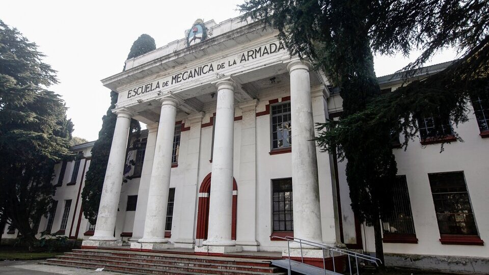 Una advertencia judicial contra los actos negacionistas en la exESMA | Después de la irrupción de retirados que fue apañada por Luis Petri