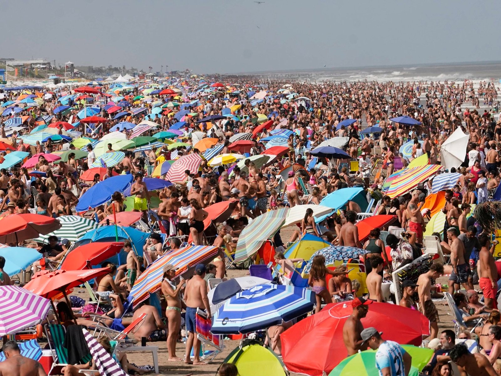 Verano 2025: los dos lugares de la Costa Atlántica que van a zafar del "efecto dólar"