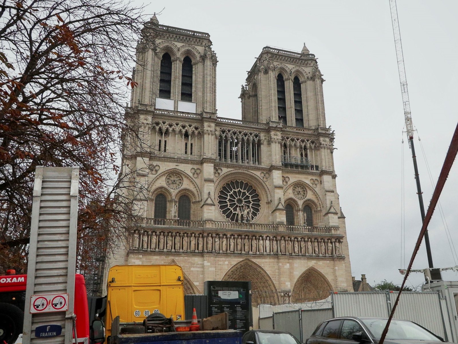 avanza la realización de los tapices que decorarán el interior de la catedral
