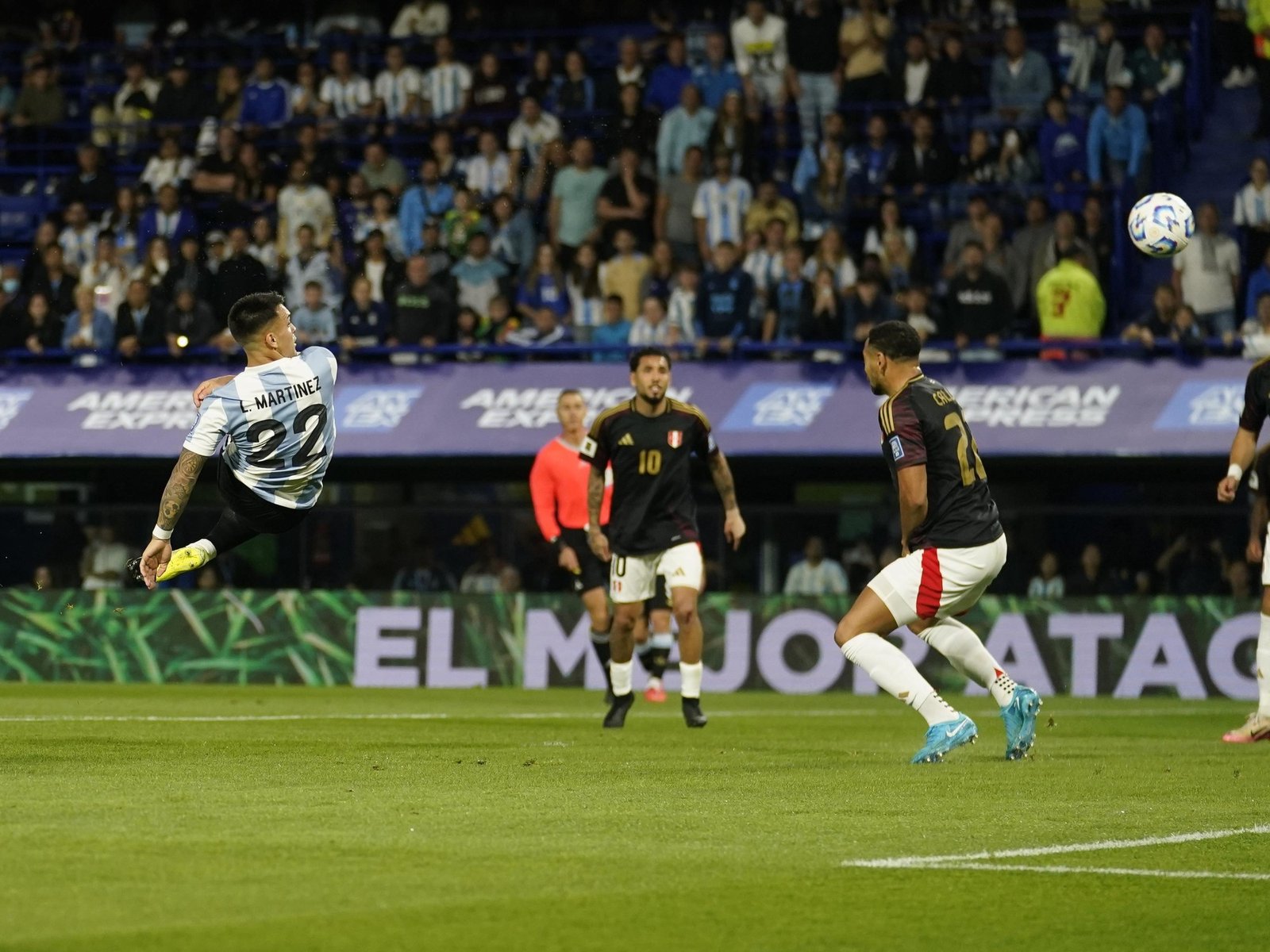 quedó a un paso del Mundial 2026 y sigue siendo el mejor seleccionado del mundo