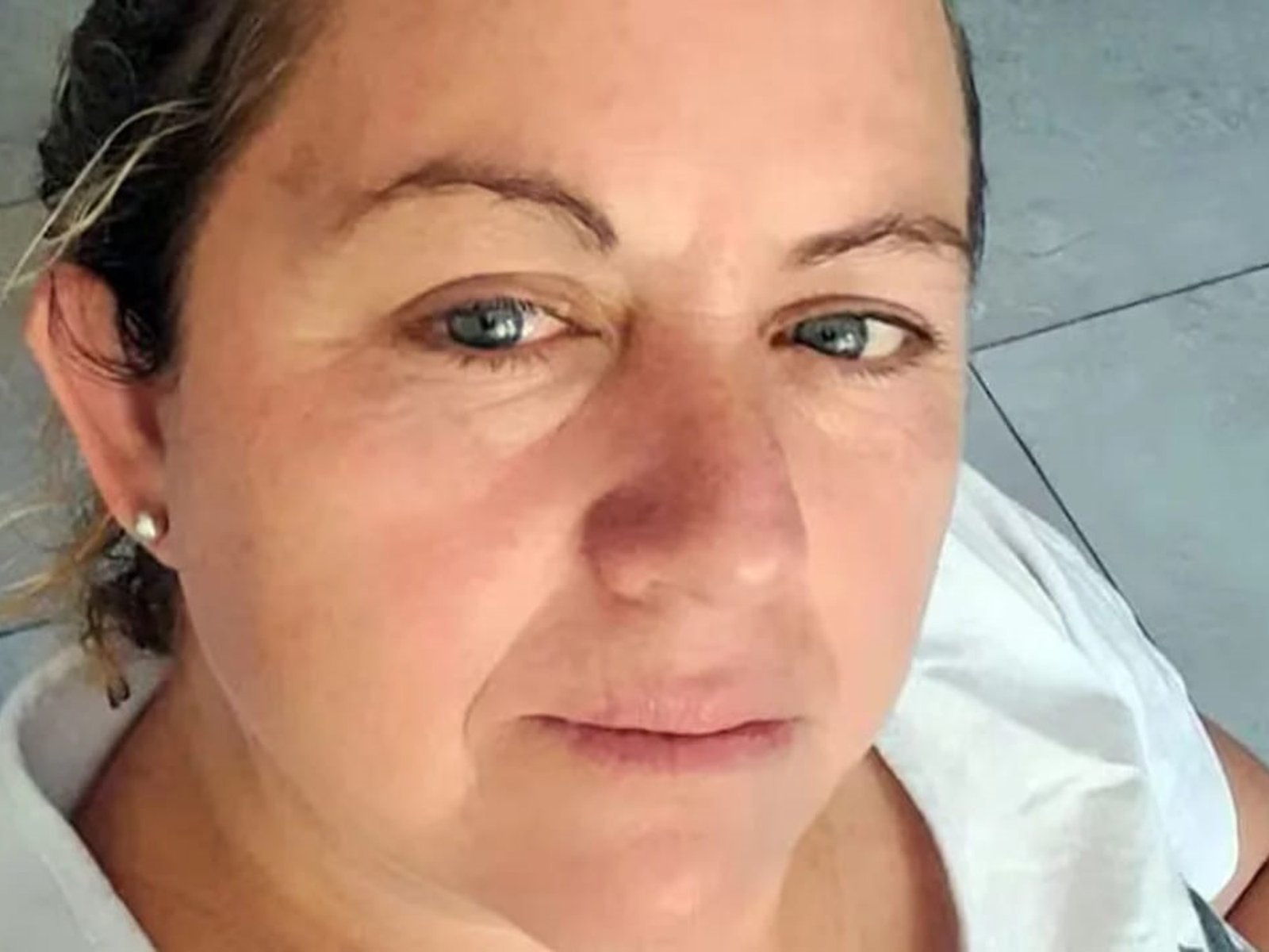 quiso defender a su hijo durante una pelea y un vecino la mató con una lanza tumbera