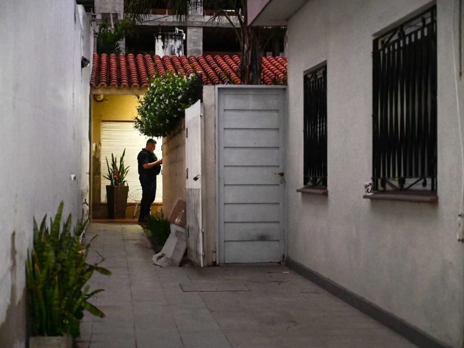 un hombre, instructor de tiro, mató a su pareja y luego se quitó la vida