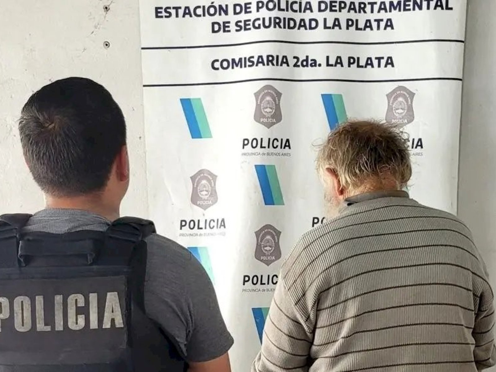 un jubilado de 67 años baleó a un vecino en plena calle de La Plata y le perforó un riñón