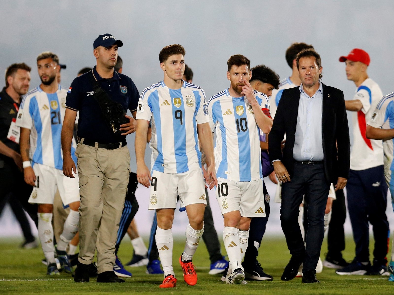 un mal partido de la Scaloneta con reprobación masiva en Asunción