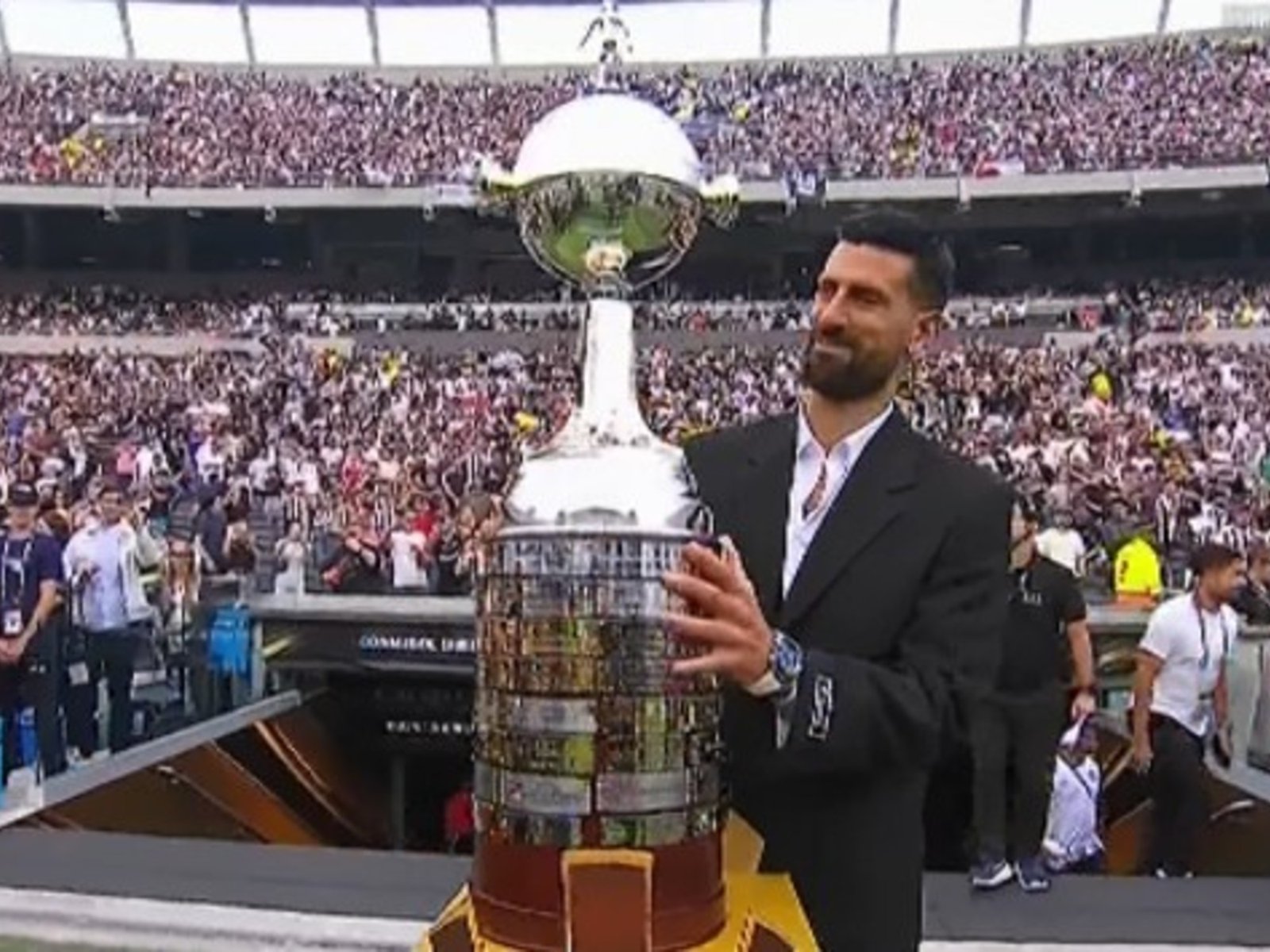 viajó desde el GP de Qatar al Monumental antes de jugar con Del Potro