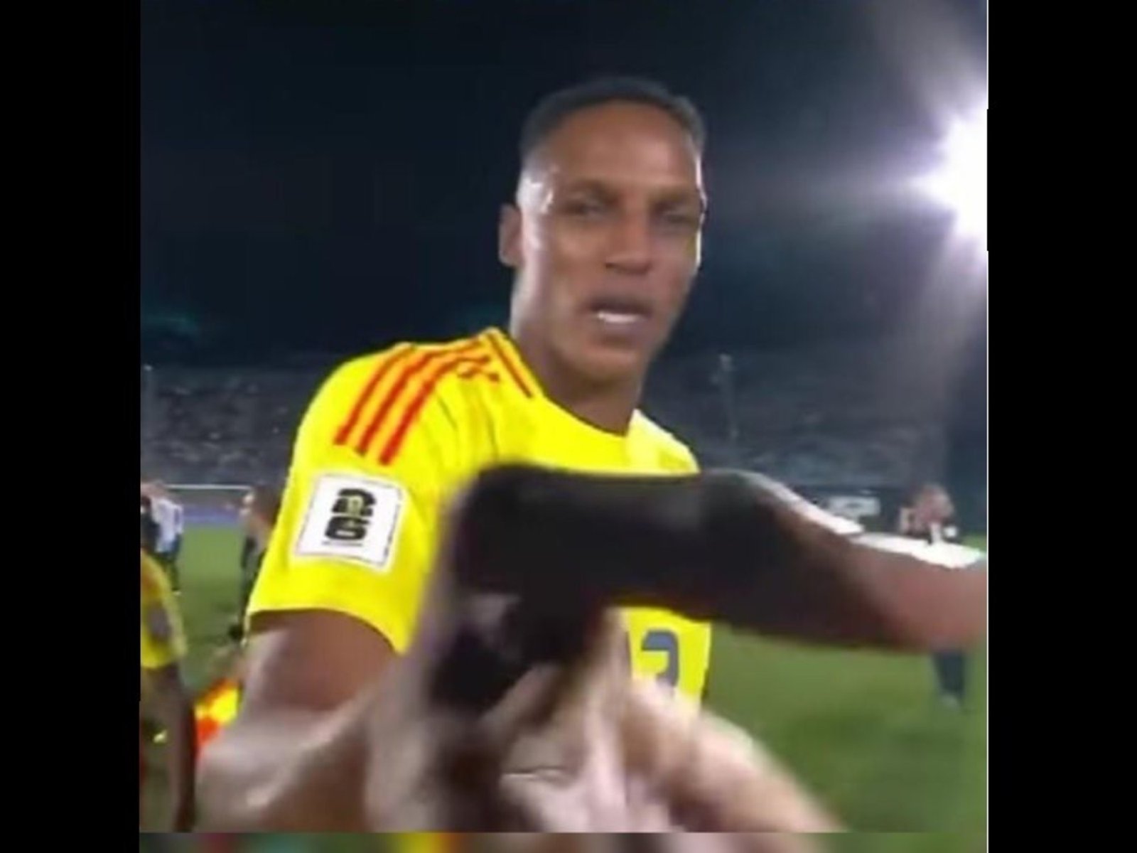 ¿recibirá una sanción como pasó con Dibu Martínez?