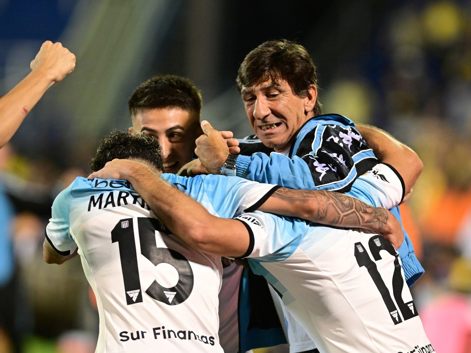 A qué hora se juega Racing vs Estudiantes, hoy: formaciones, dónde y cómo verlo en directo