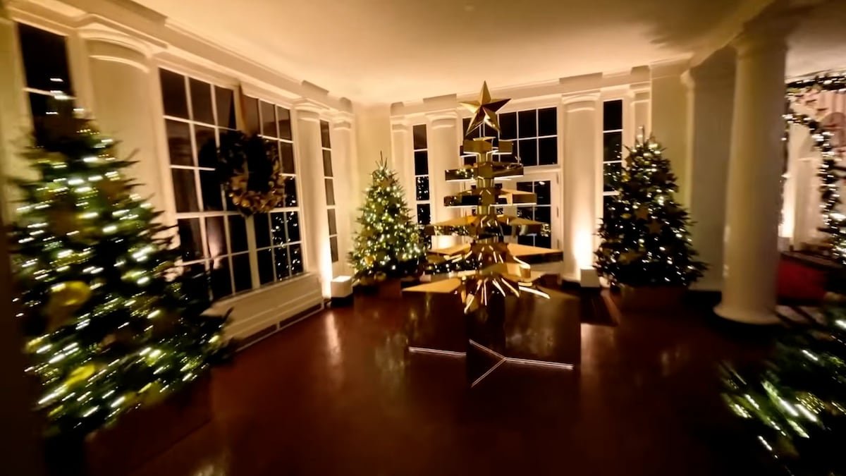 Biden felicita la Navidad con un recorrido a vista de dron para enseñar la decoración de la Casa Blanca