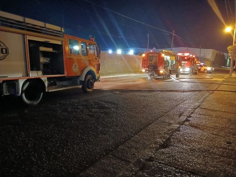 Bomberos detuvieron incendio en la Ex-Guilford