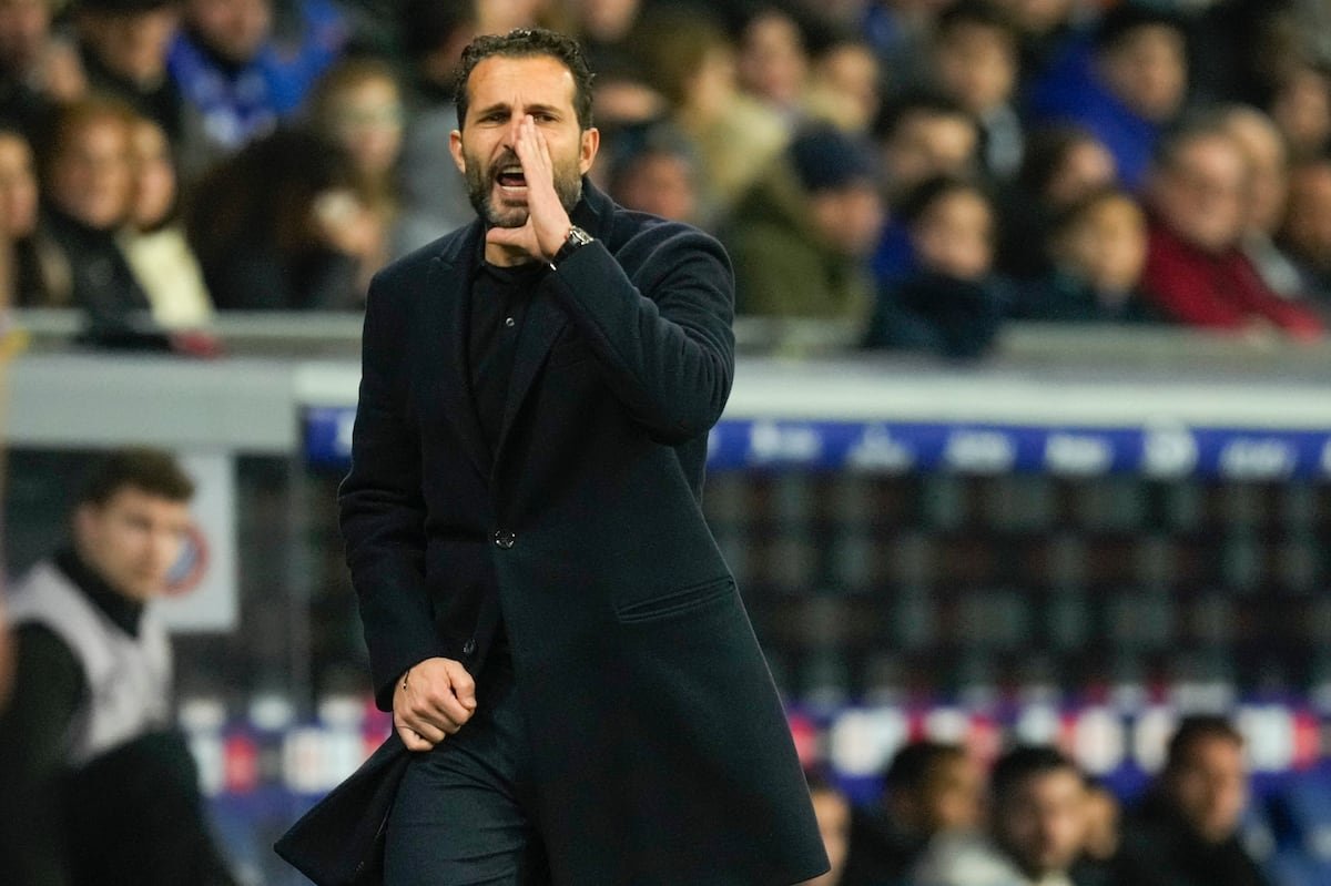 Carlos Corberán: El Valencia destituye a Baraja cuatro días después de ratificarlo en el cargo | Fútbol | Deportes