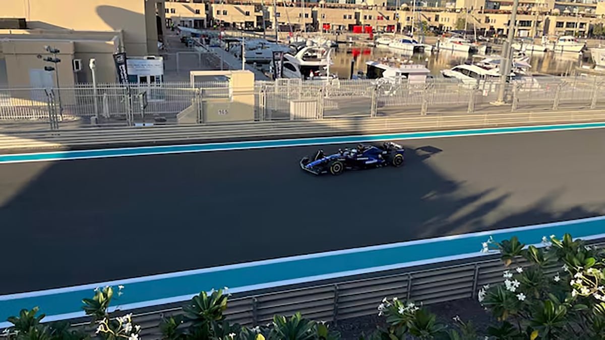 Carlos Sainz ya prueba el Williams en Abu Dabi | Fórmula 1 | Deportes