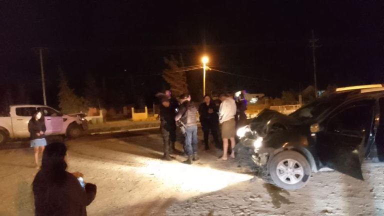 Choque en Km 14 con lesiones leves entre los ocupantes