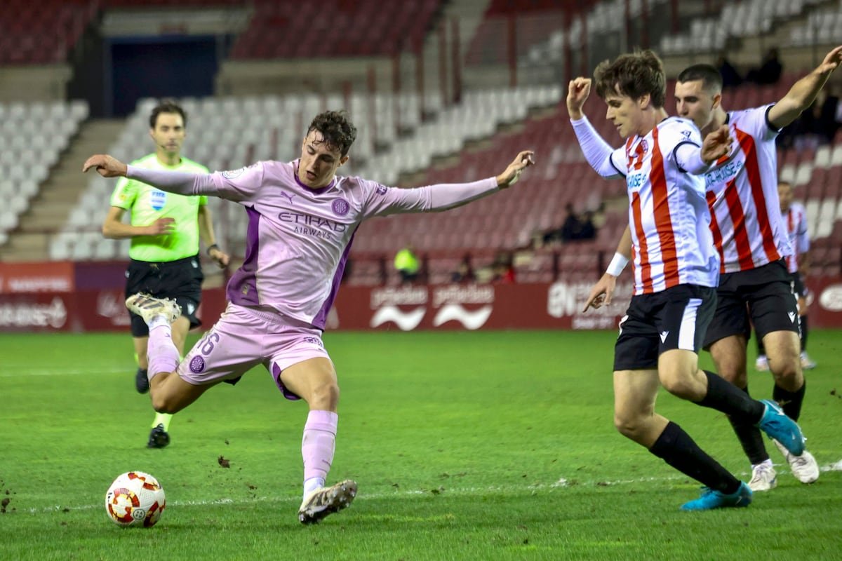 Copa del Rey: El Logroñés puede con el Girona en los penaltis y sin portero | Fútbol | Deportes