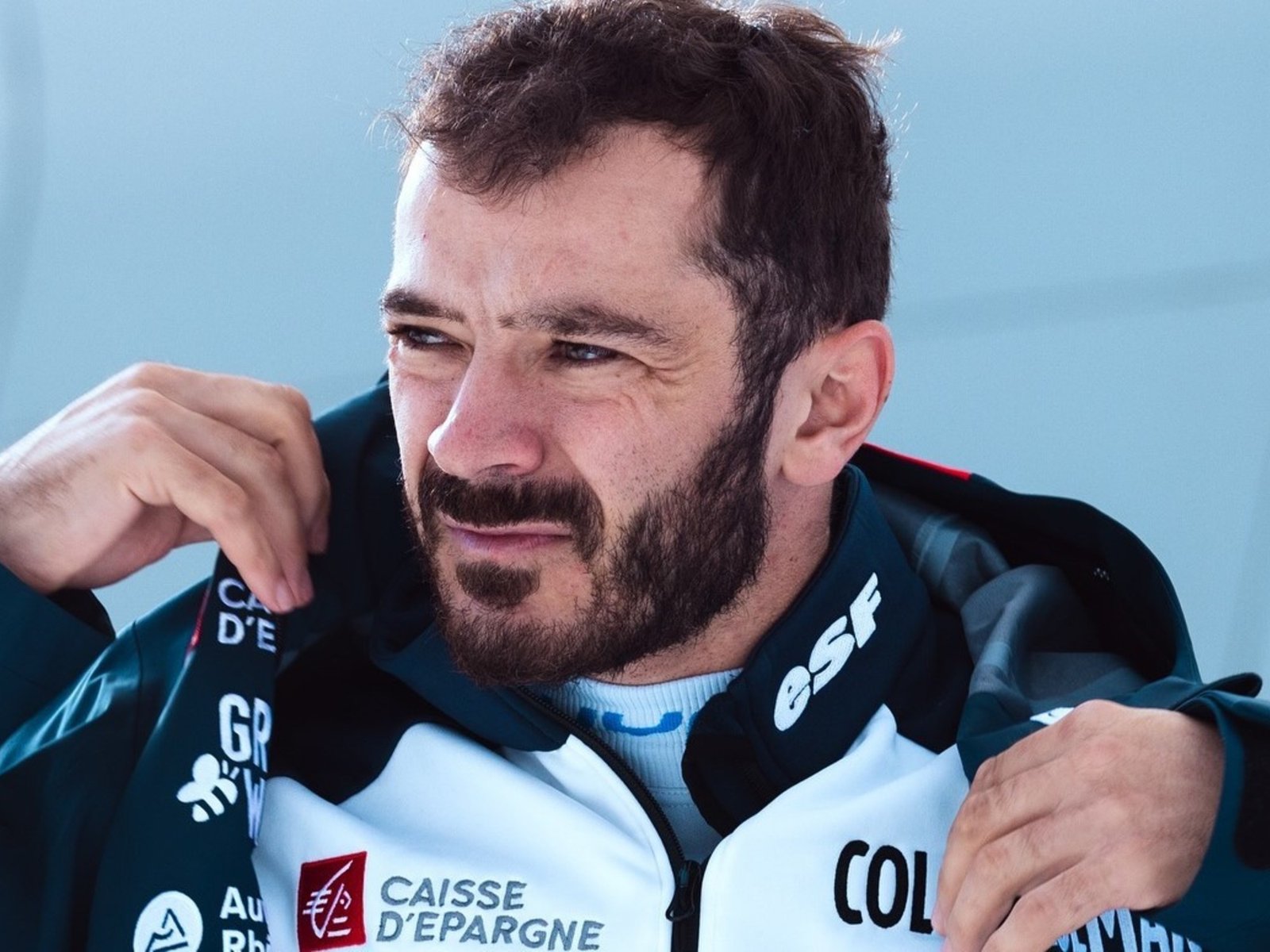 Cyprien Sarrazin, 2 del mundo, sufrió una brutal caída a 125 km/h y es operado de urgencia