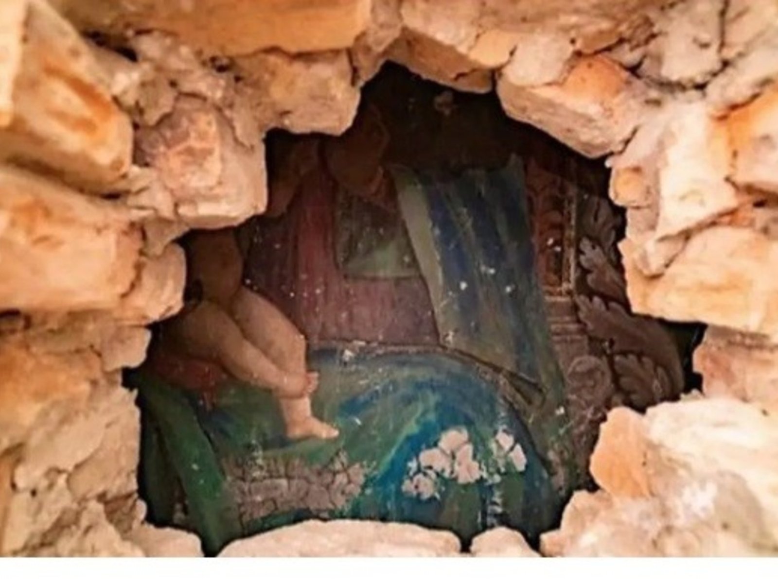 Desvelan un mural renacentista de la Virgen María oculto durante siglos en Parma