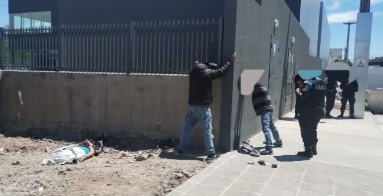 Dos heridos en escalada delictiva en Trelew: una de las víctimas es una menor apuñalada por otra en un robo