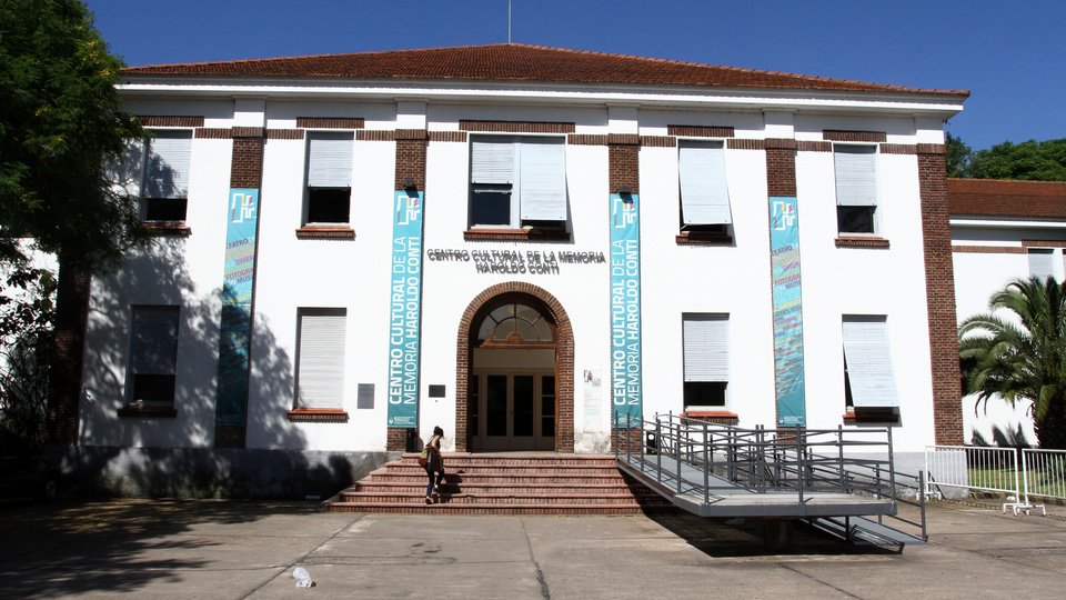 El Gobierno cerró el Centro Cultural Conti | La motosierra avanza