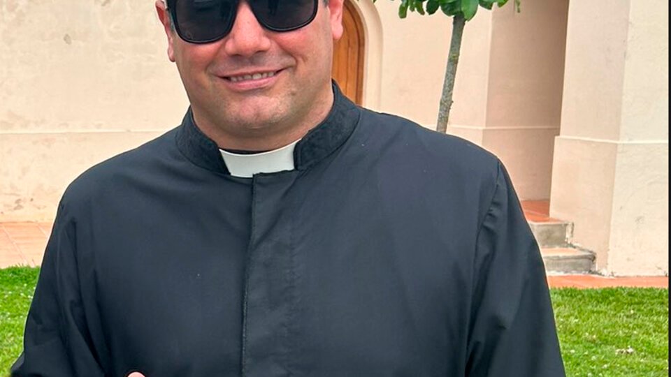 El cura amigo de los genocidas, detrás del escrache a OLGA | Luego de juntar a diputados con represores en Ezeiza, ahora Jorge Olivera Ravasi se mete en el mundo del streaming