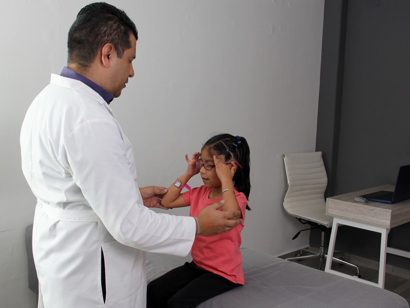 El duro comunicado de los pediatras en la previa del Día del Médico