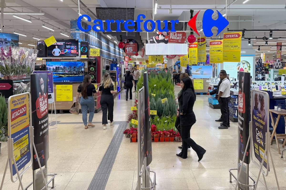 El hipermercado está de capa caída y le pasa factura a Carrefour | Negocios