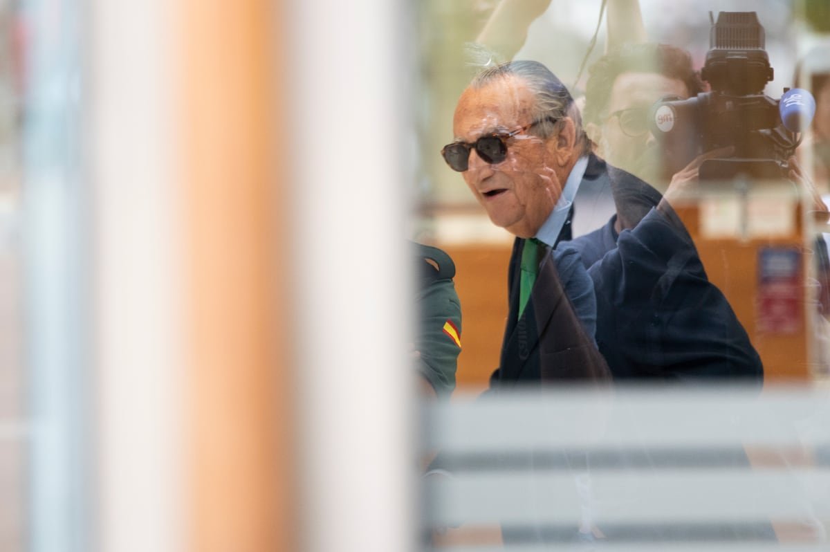 El juicio por los patrocinios de la gestora del aeropuerto de Castellón se celebrará en mayo de 2025 con jurado popular | Noticias de la Comunidad Valenciana