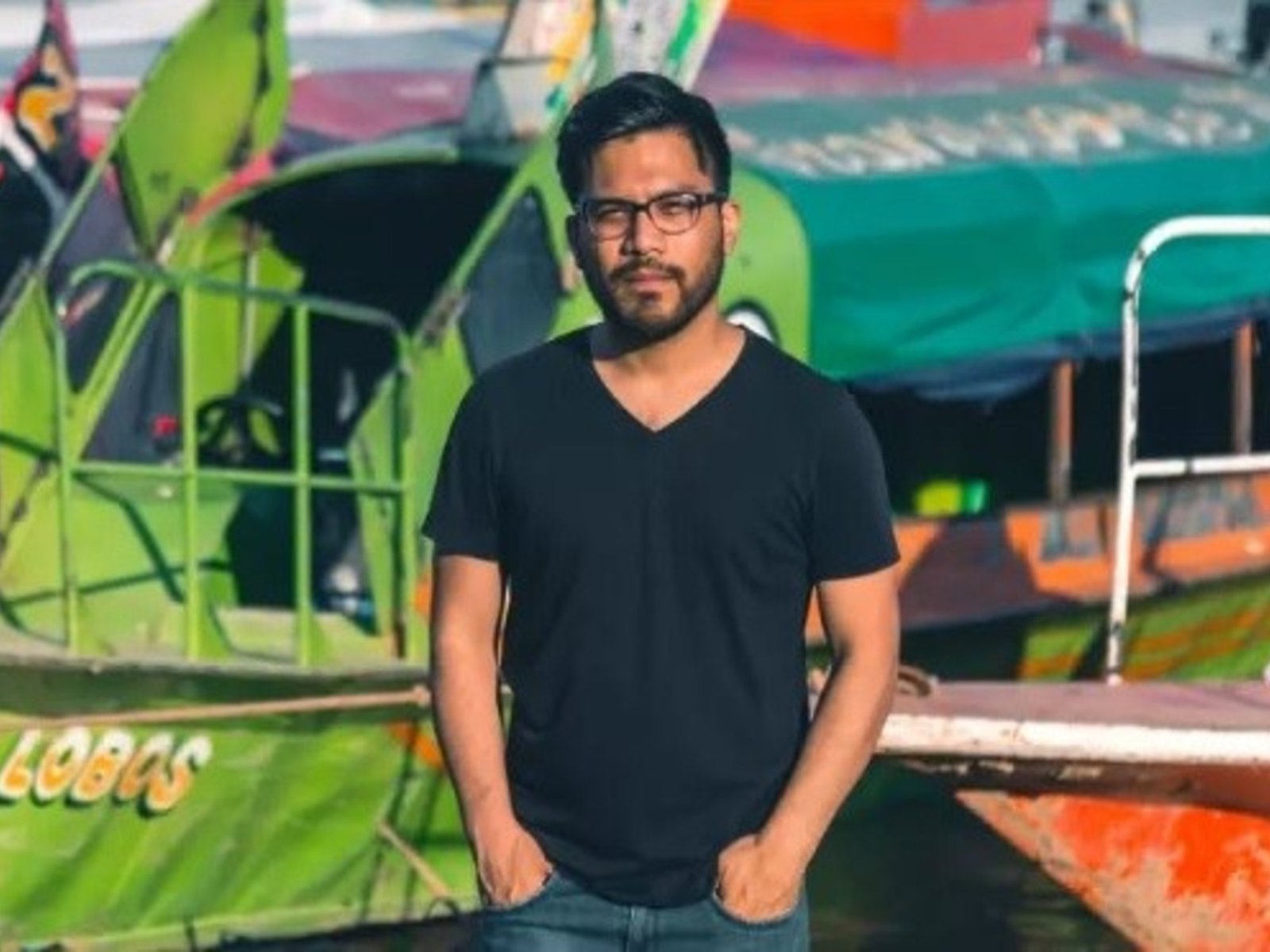 El peruano Joseph Zárate, ganador de un premio en Londres con libro sobre el río Amazonas