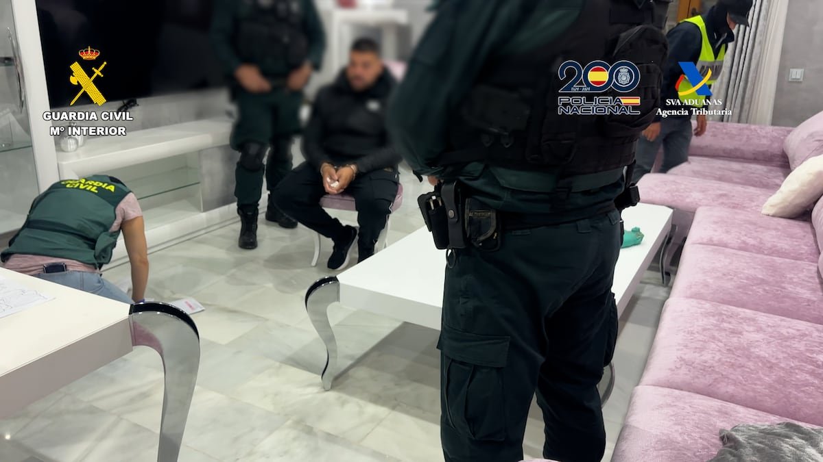 El petaqueo de combustible para los narcos lleva a los hermanos ‘Monis’ a prisión en Chiclana | España