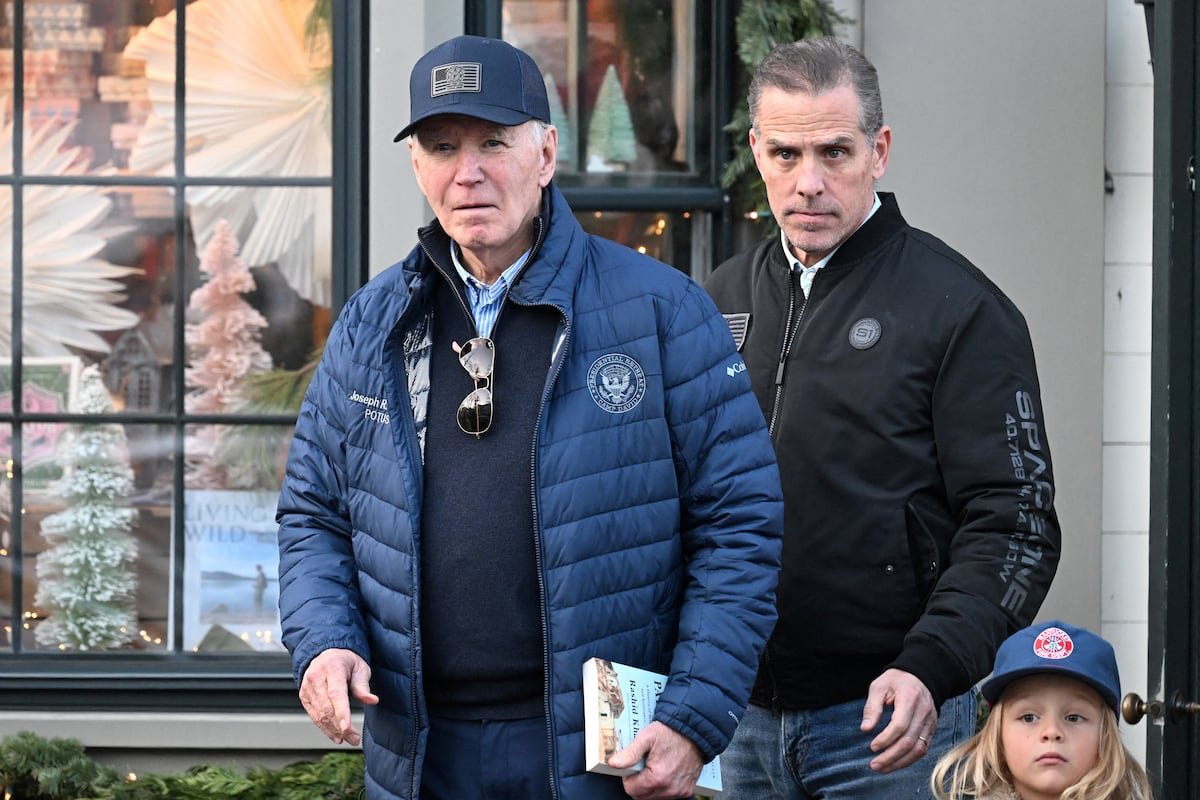 El presidente Biden indulta a su hijo Hunter de los casos de posesión ilegal de un arma y fraude fiscal | Elecciones USA