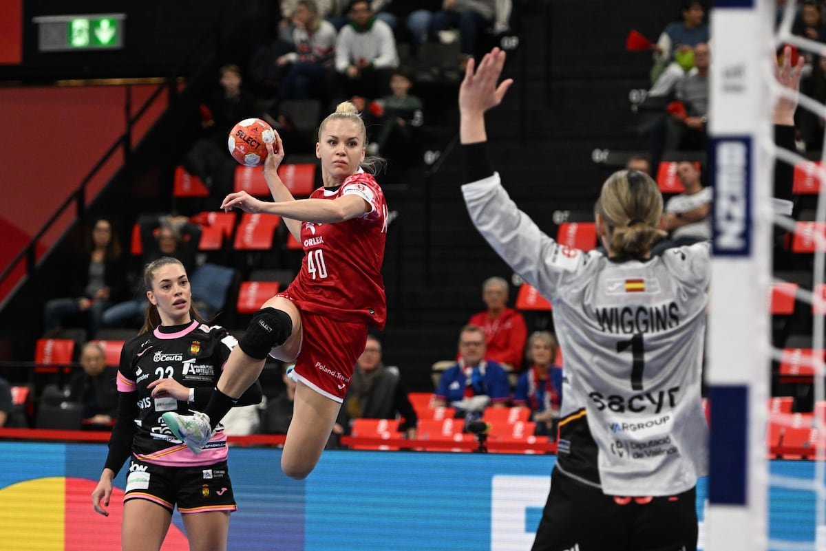 España cae ante Polonia y queda eliminada del Europeo femenino de balonmano | Deportes