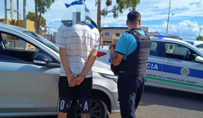 Funcionaron los anillos de seguridad: Tras robo a turistas en Madryn, persiguen y detienen en Trelew a los delincuentes