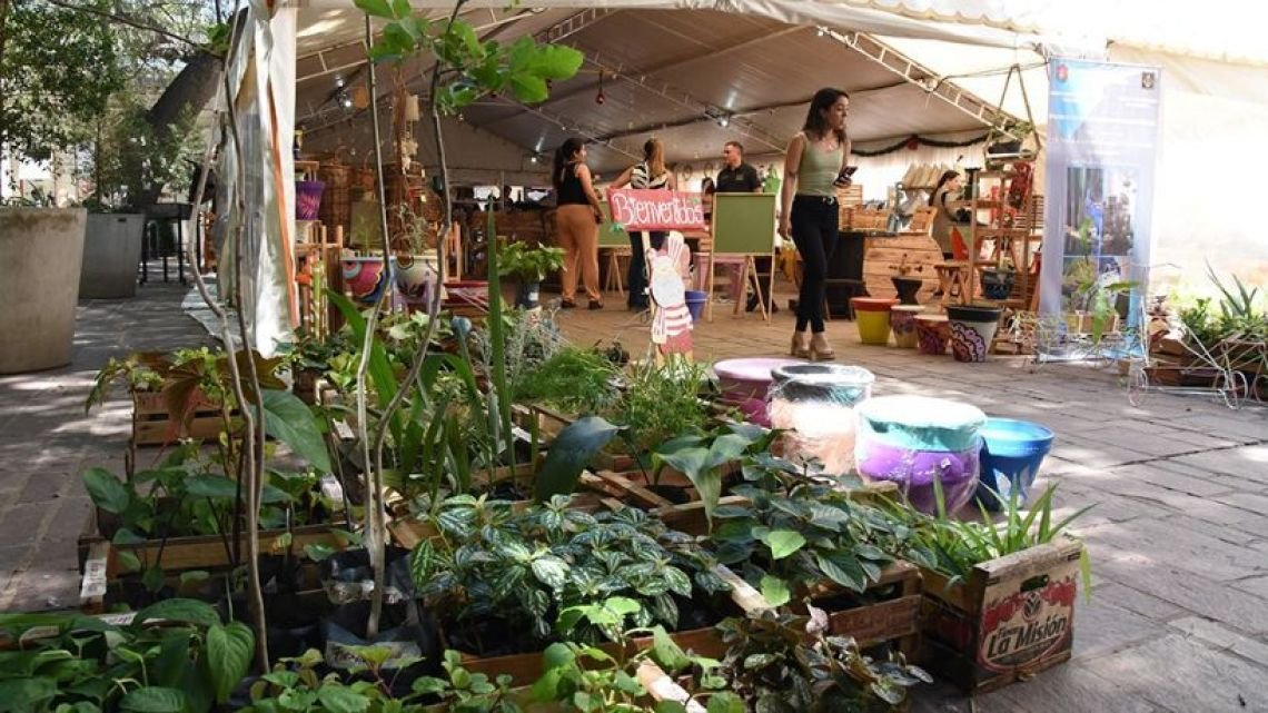 Hasta mañana estará abierta la feria de artesanías producidas por internos de las cárceles provinciales