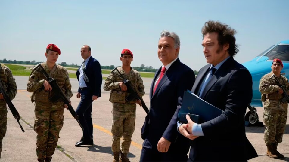 Ignorando a Llaryora