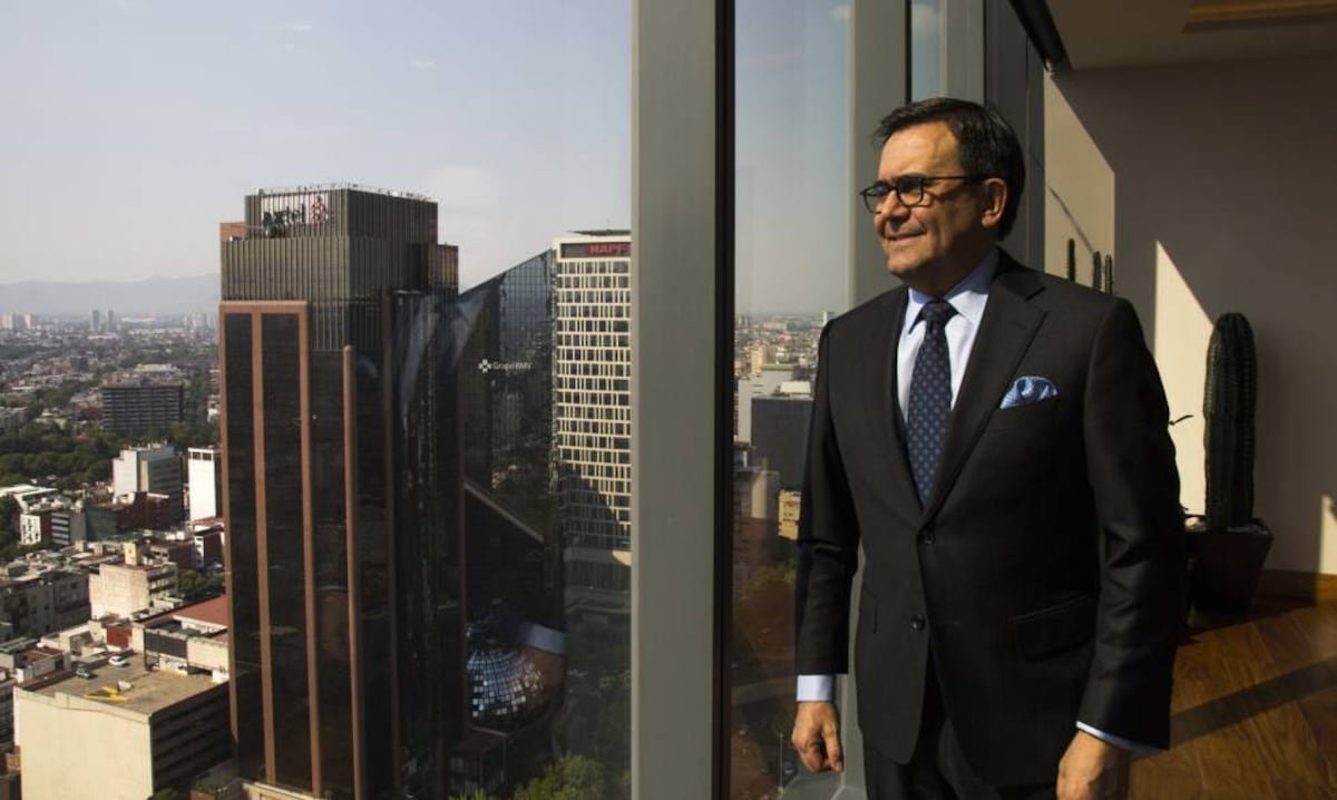 Ildefonso Guajardo, exsecretario de Economía: “X no es el medio para tener una interlocución con Trump”