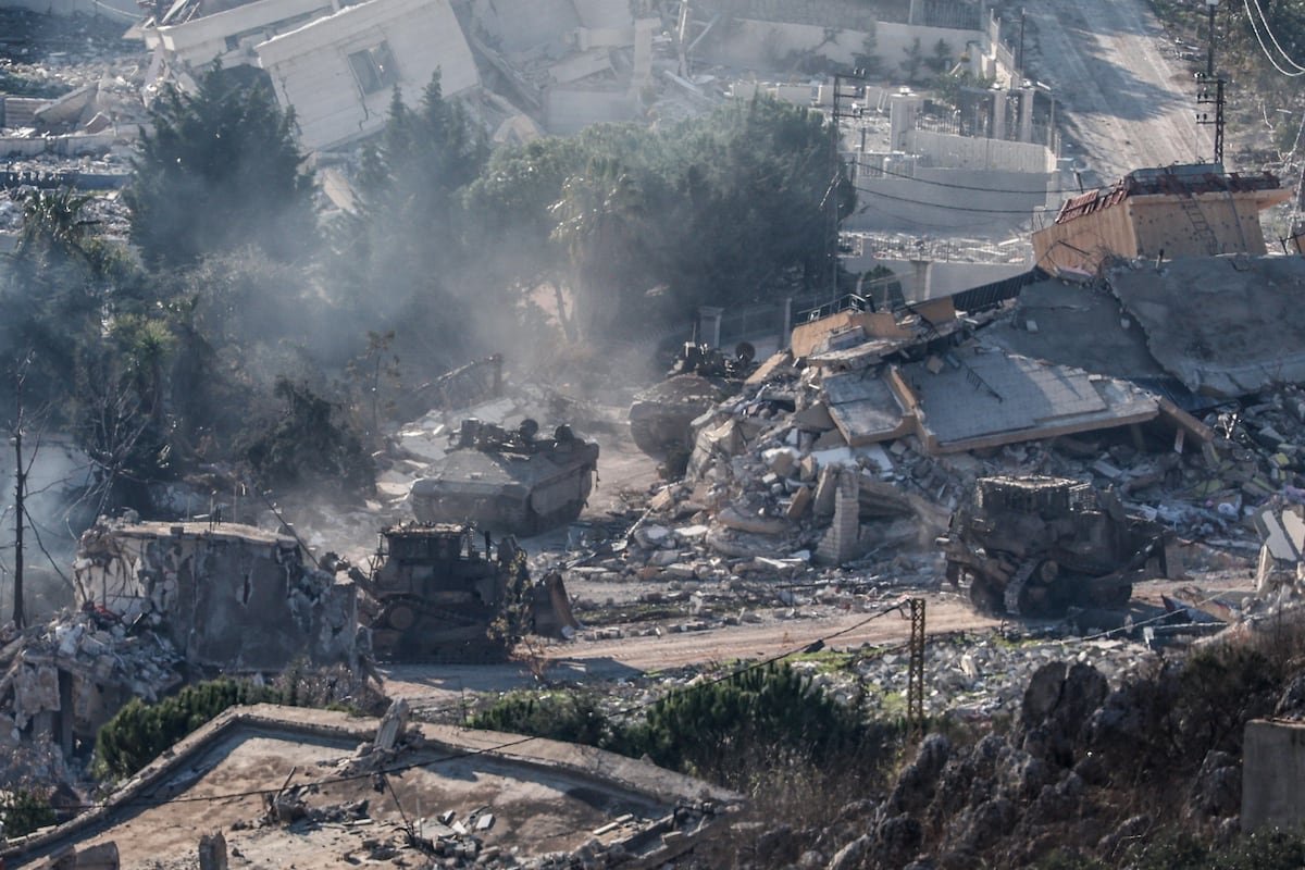 Israel mata a nueve libaneses en una oleada de bombardeos que muestra la fragilidad del alto el fuego | Internacional