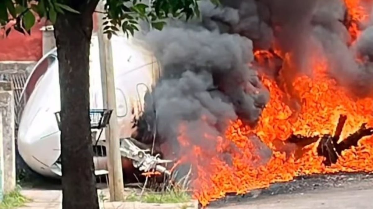 Jorge Brito: Dos muertos al estrellarse un avión del presidente de River Plate en Buenos Aires | Vídeos