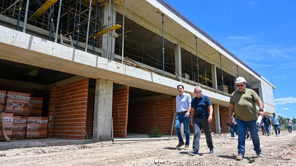 Julio Zamora: “Es un orgullo ver cómo el esfuerzo de los vecinos y la dedicación de esta gestión nos permite realizar la obra más importante del Municipio de Tigre” 