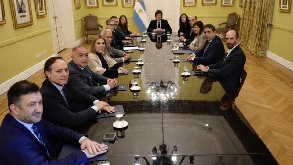 Kueider al borde del allanamiento | Villarruel aseguró que facilitará el acceso al despacho del senador