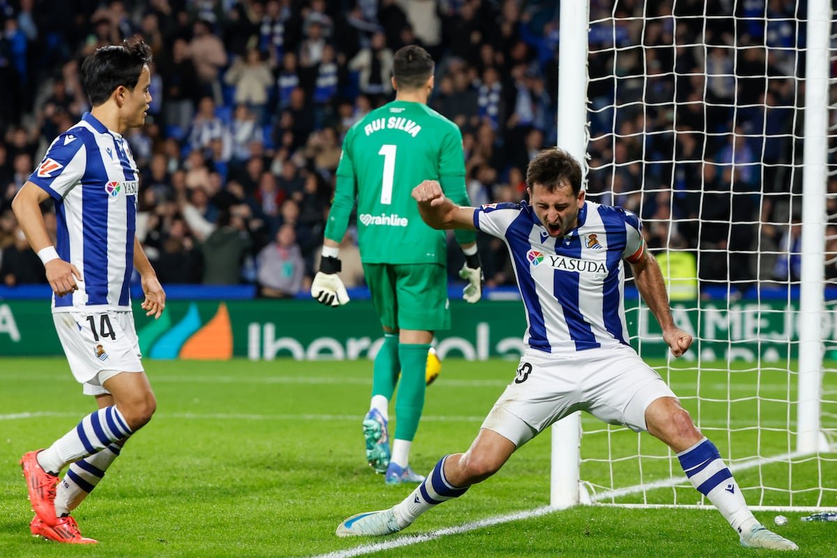 La Real aprovecha los regalos del Betis y luego defiende | Fútbol | Deportes