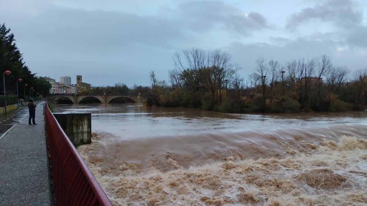 La Rioja, pendiente de la crecida del Ebro | España