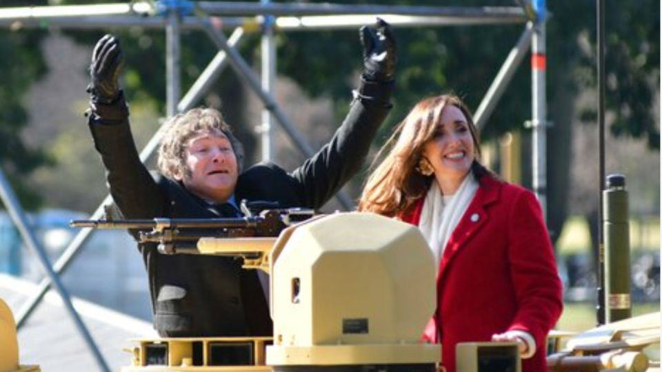 La guerra entre Javier Milei y Victoria Villarruel escalacon espías, trolls y carpetazos | Ambos se acusan de hacer inteligencia ilegal