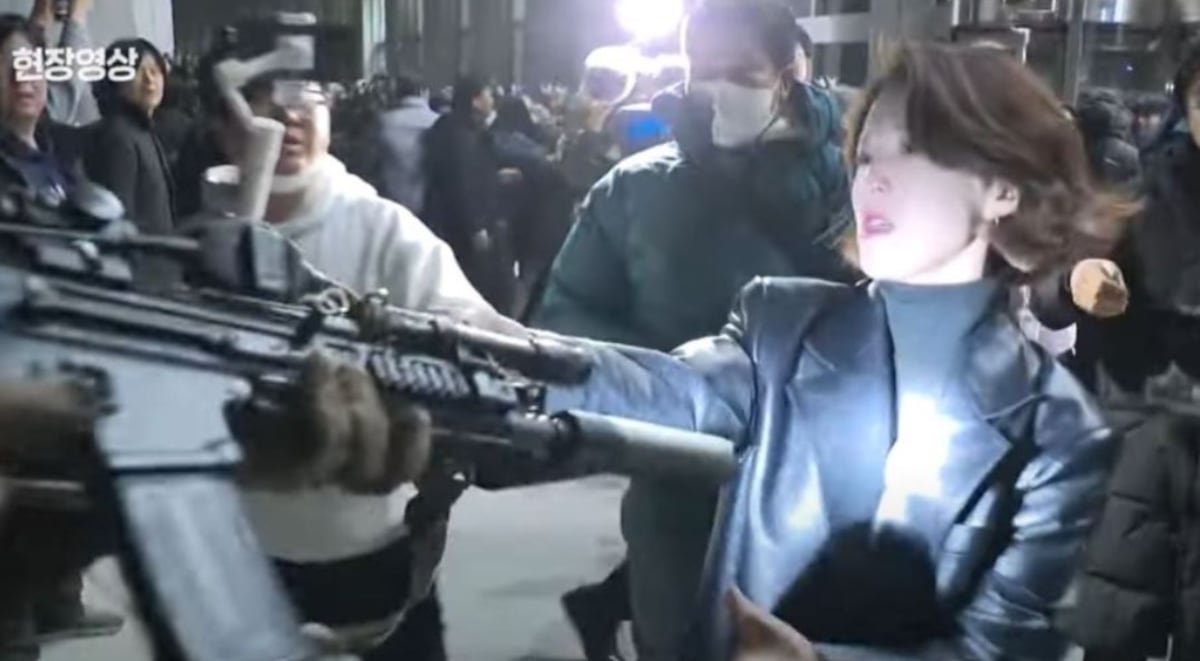 La larga noche de la ley marcial en Corea del Sur: “Sentí que debía parar a los soldados” | Internacional